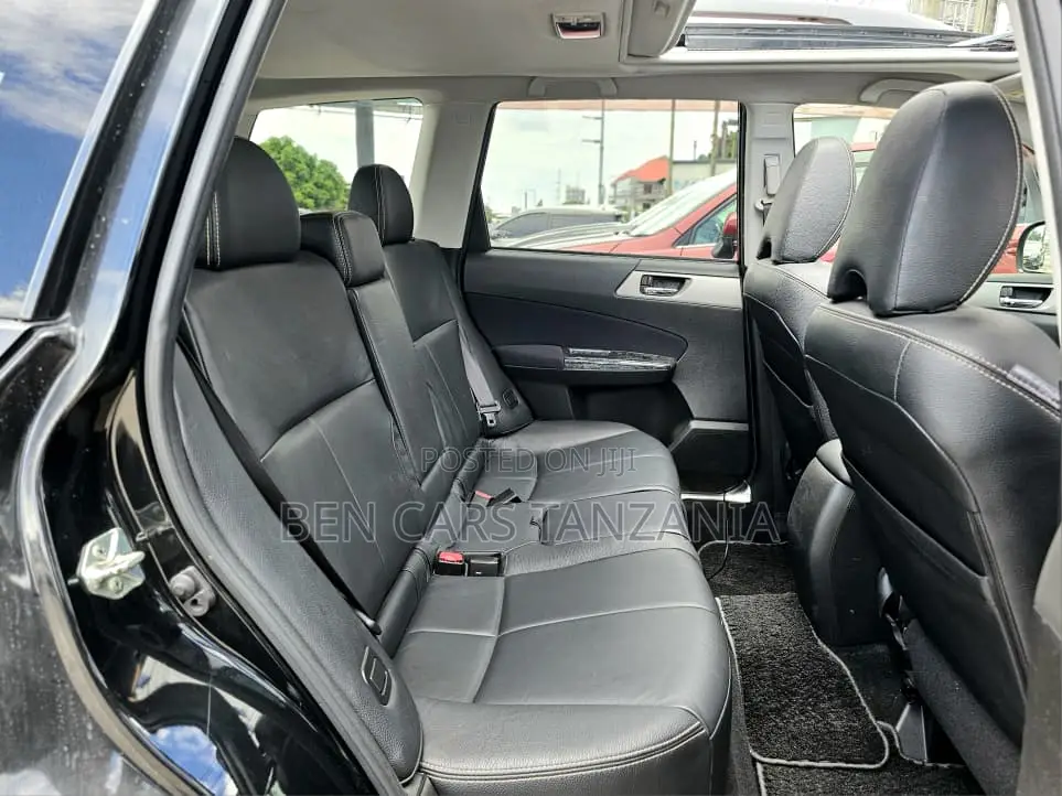 Subaru Forester 2010 Black