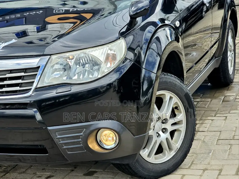 Subaru Forester 2010 Black
