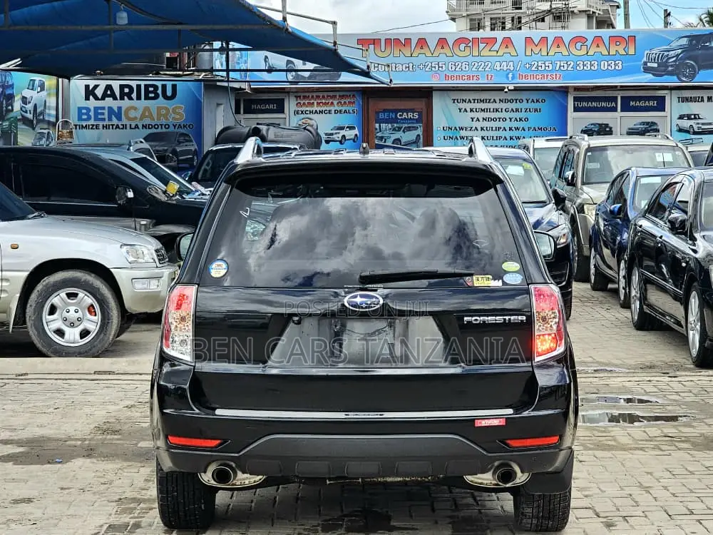 Subaru Forester 2010 Black