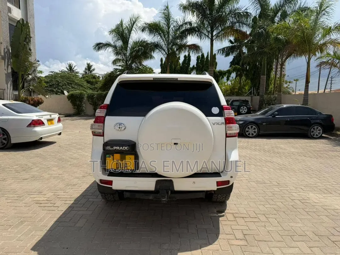 Toyota Land Cruiser Prado 2014 White