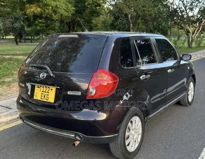 Mazda Verisa 2008 Black
