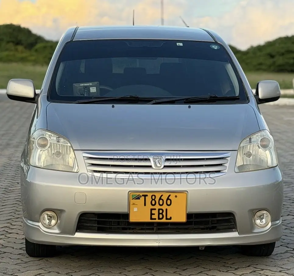 Toyota Raum 1.5 AWD 2005 Gray
