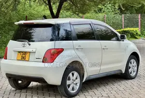 Toyota IST 2004 Pearl