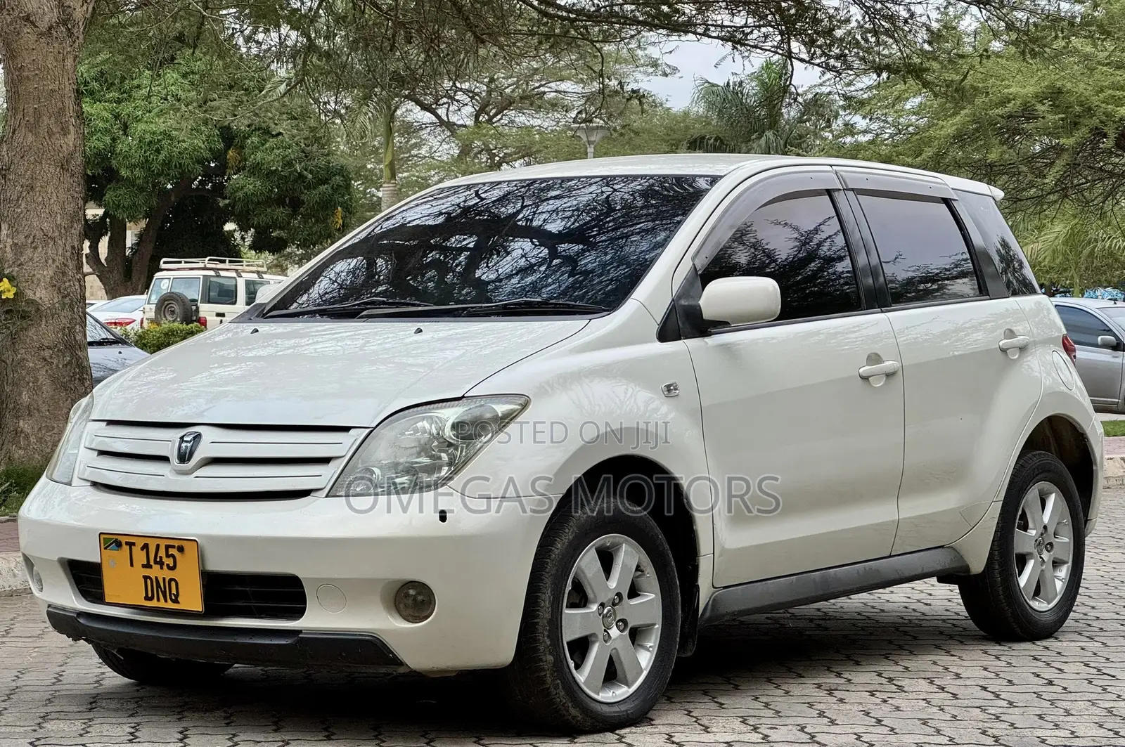 Toyota IST 2004 Pearl