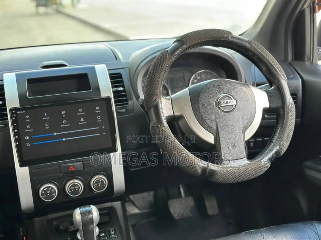 Nissan X-Trail 2010 Gray