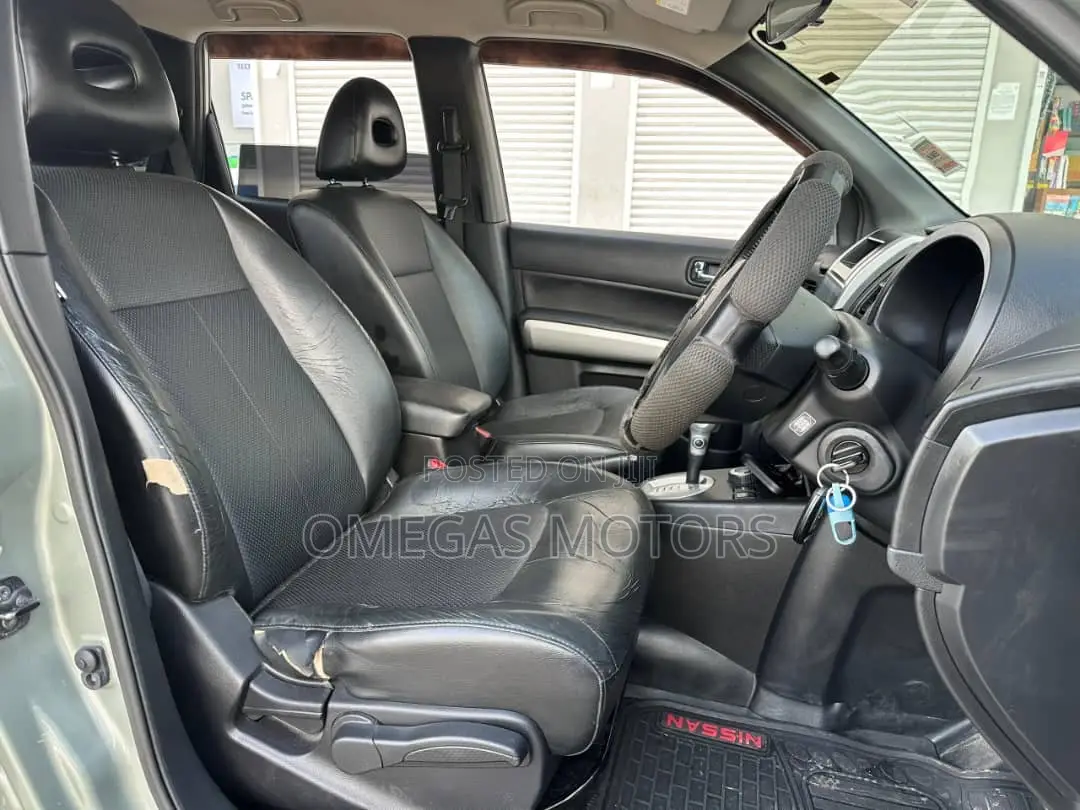 Nissan X-Trail 2010 Gray