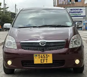 Toyota Corolla Spacio 1.8 X 4WD 2002 Maroon