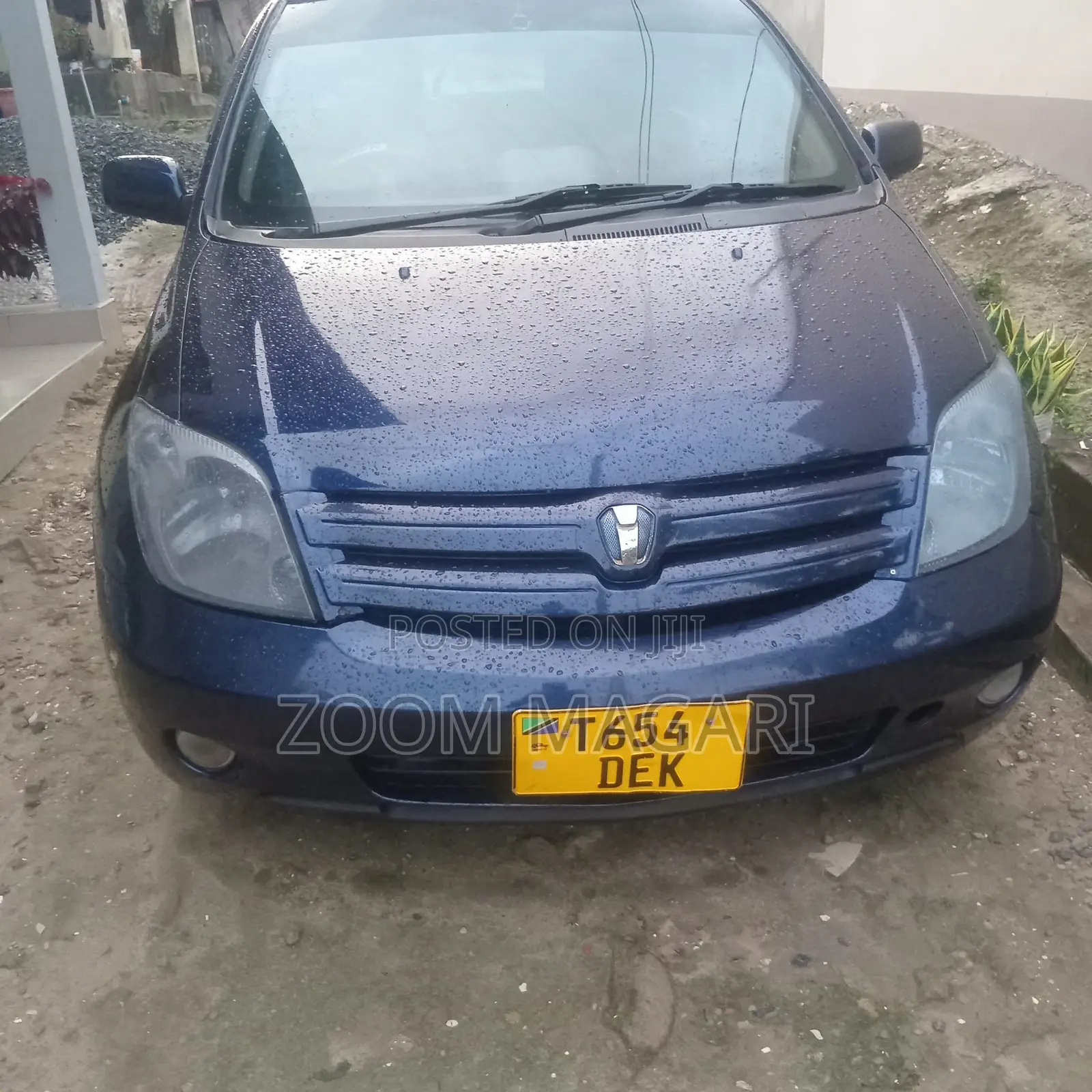 Toyota IST 2006 Blue