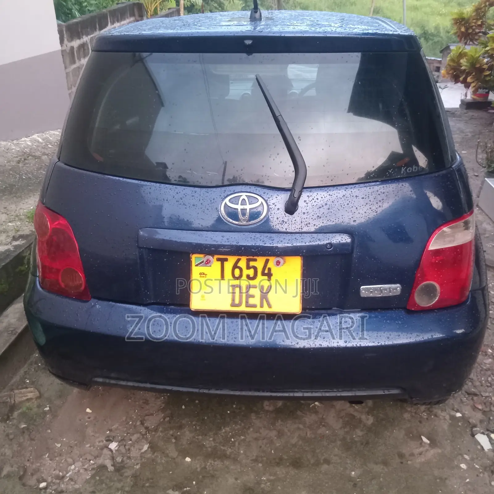 Toyota IST 2006 Blue