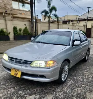 Toyota Carina 2000 Silver