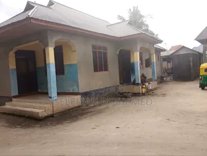 Furnished 10bdrm House in Biriani Real Estate, Chamazi for sale