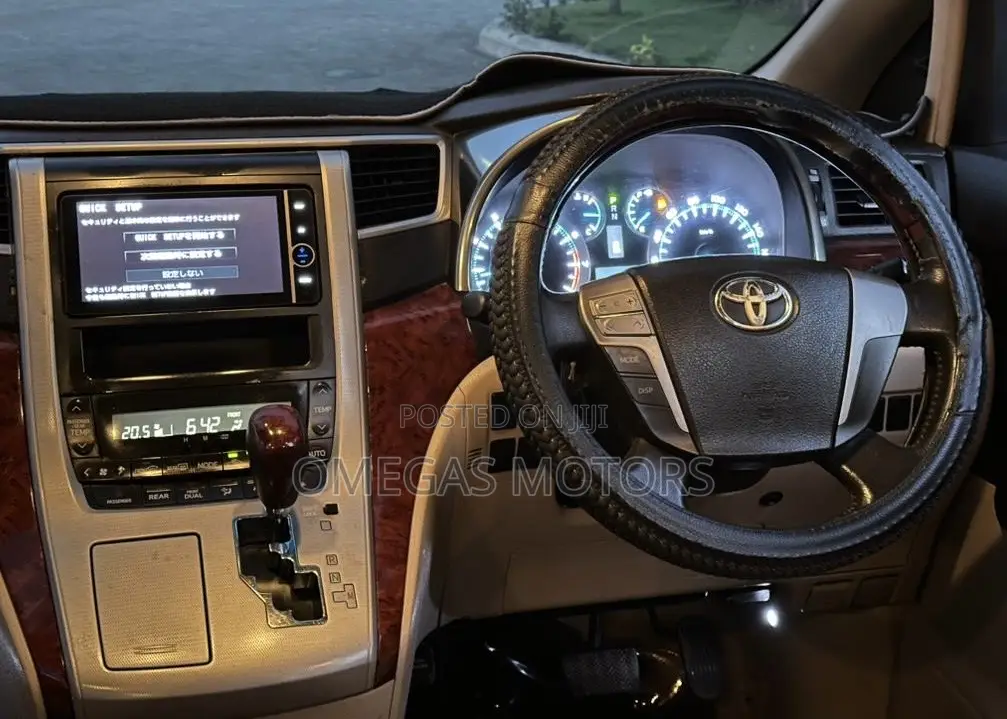Toyota Alphard 2.4 Petrol FWD 2008 Black