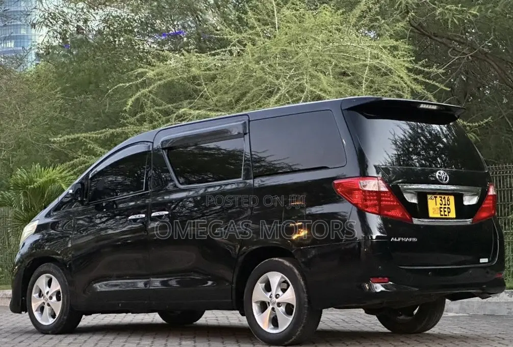 Toyota Alphard 2.4 Petrol FWD 2008 Black