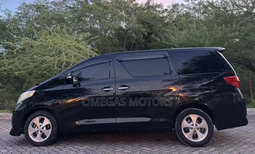 Toyota Alphard 2.4 Petrol FWD 2008 Black