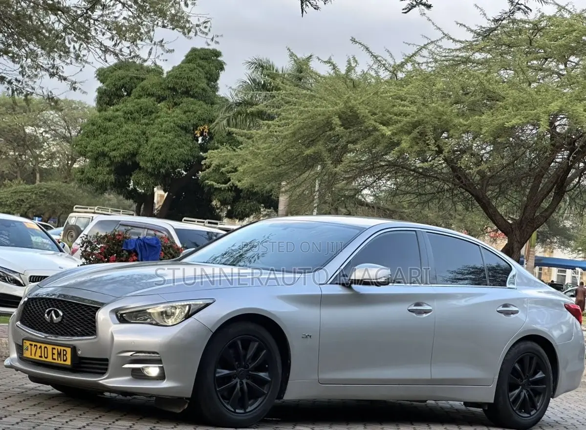 Infiniti Q50 2014 Silver