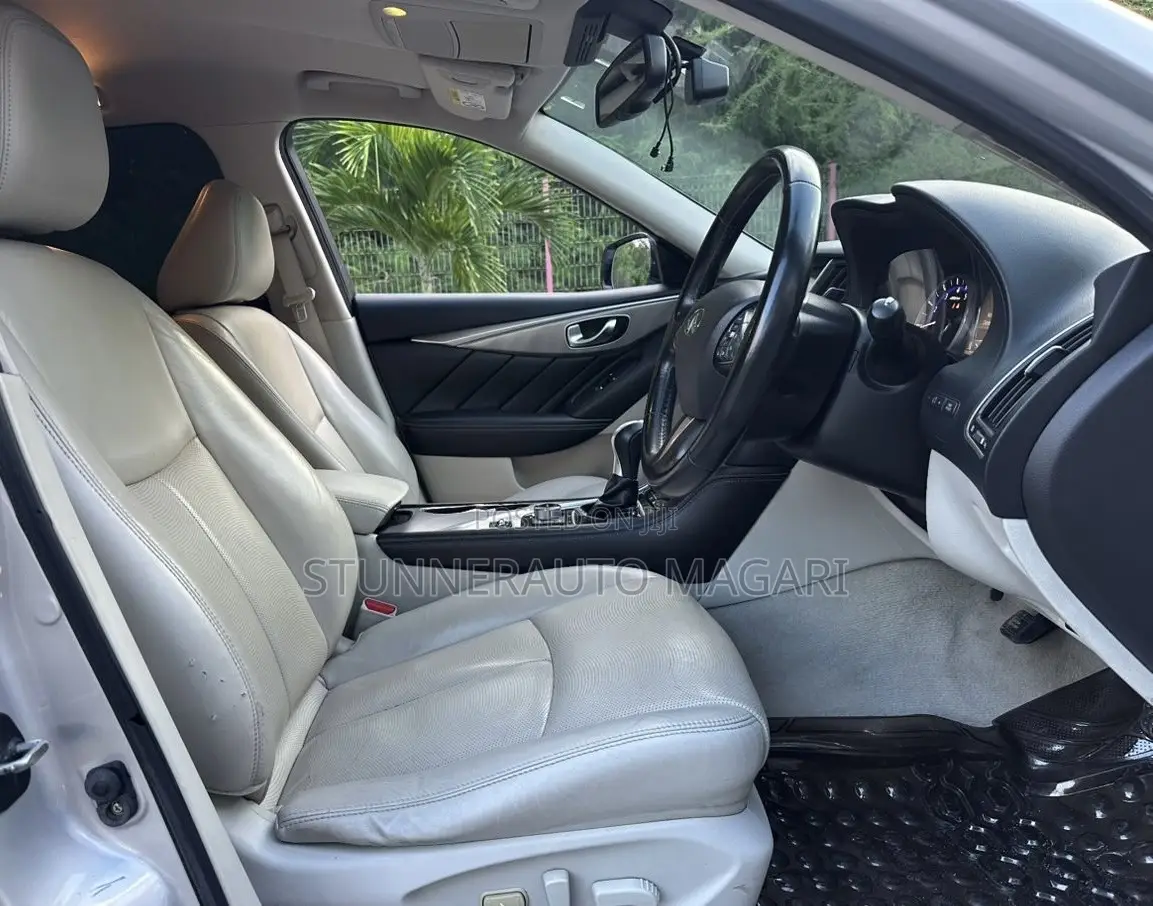 Infiniti Q50 2014 Silver