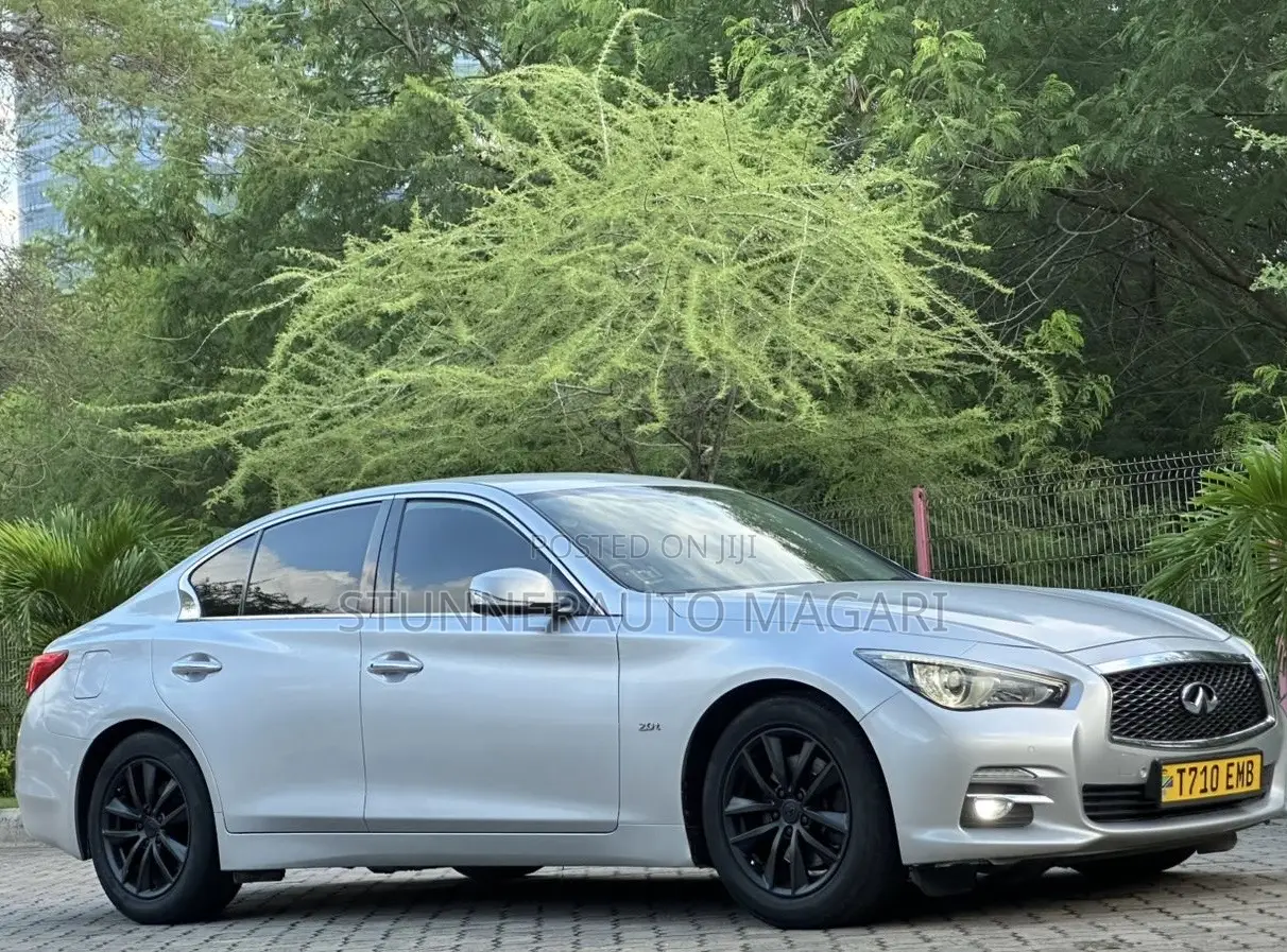 Infiniti Q50 2014 Silver