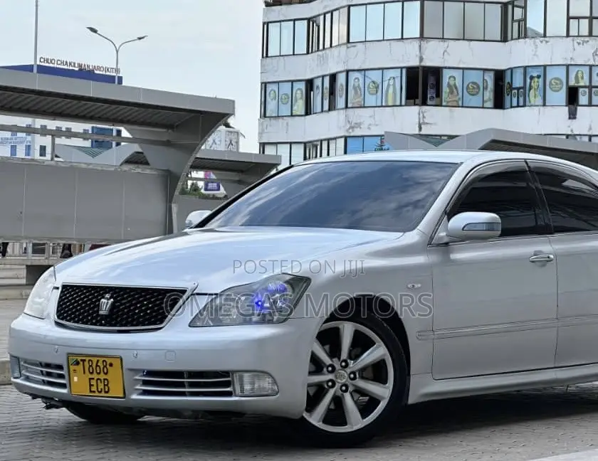 Toyota Crown 2007 Silver