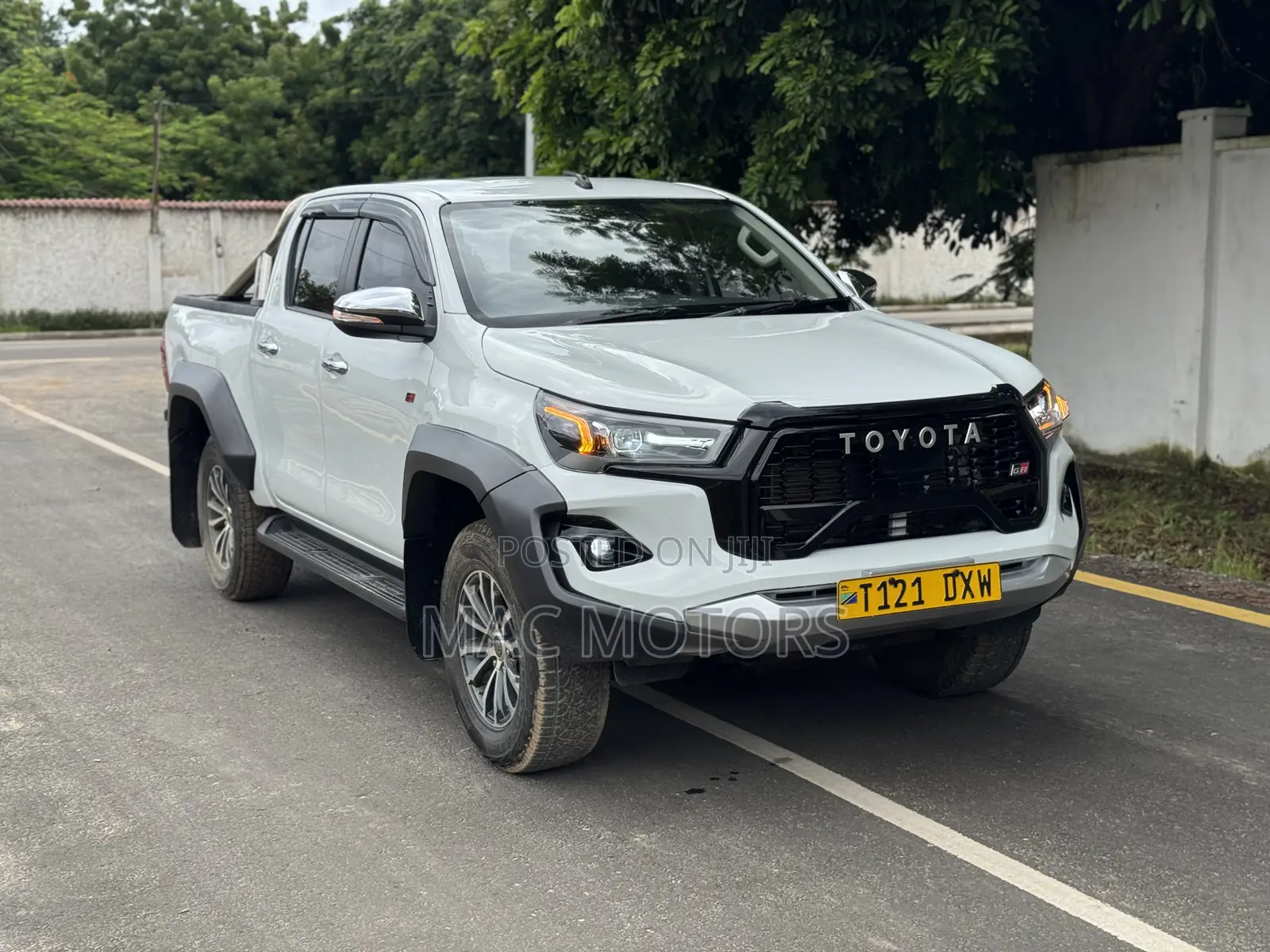 Toyota Hilux 2.8 Diesel 2020 White