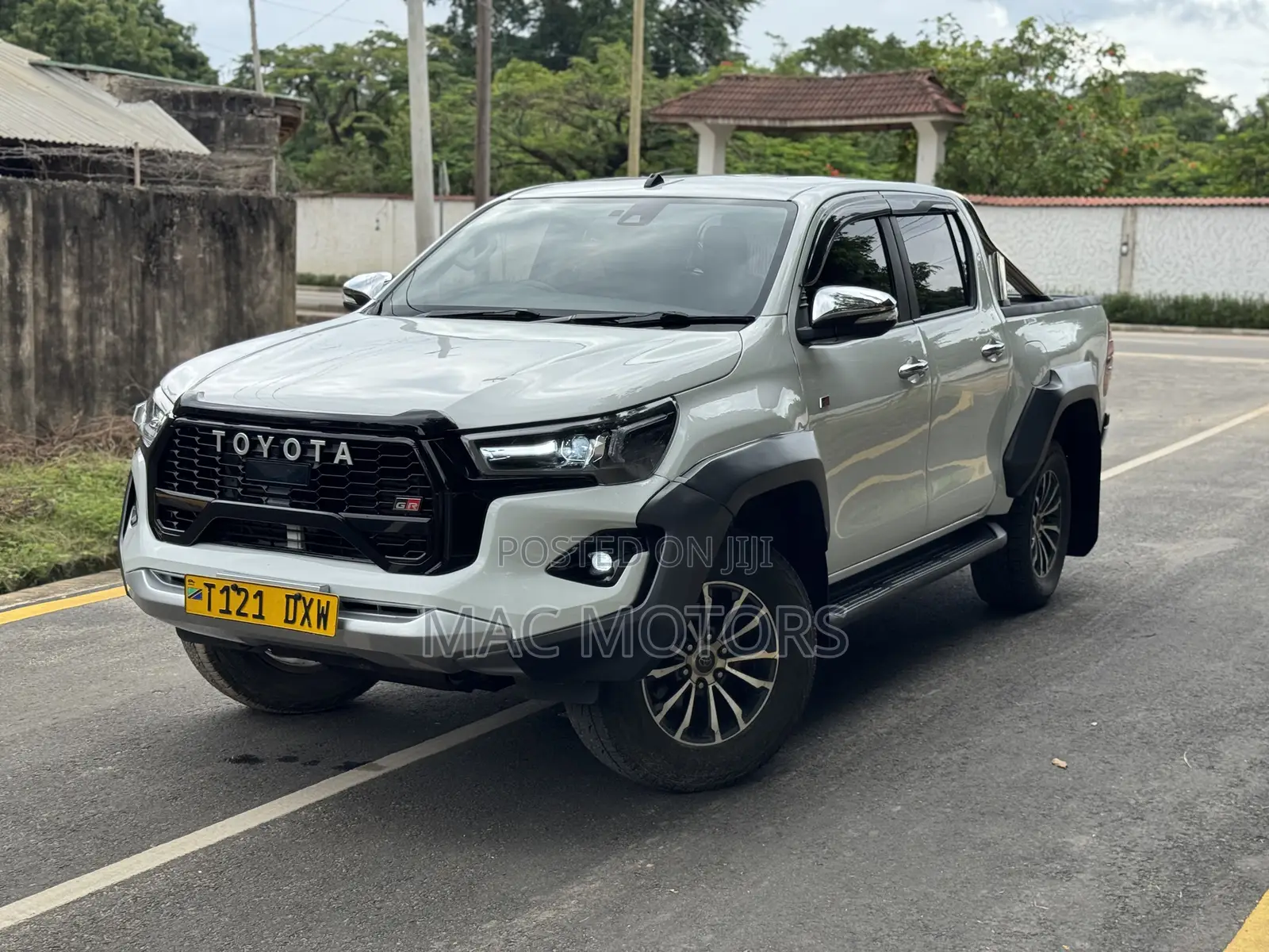 Toyota Hilux 2.8 Diesel 2020 White