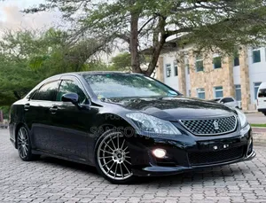Toyota Crown 2009 Black