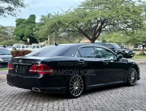 Toyota Crown 2009 Black