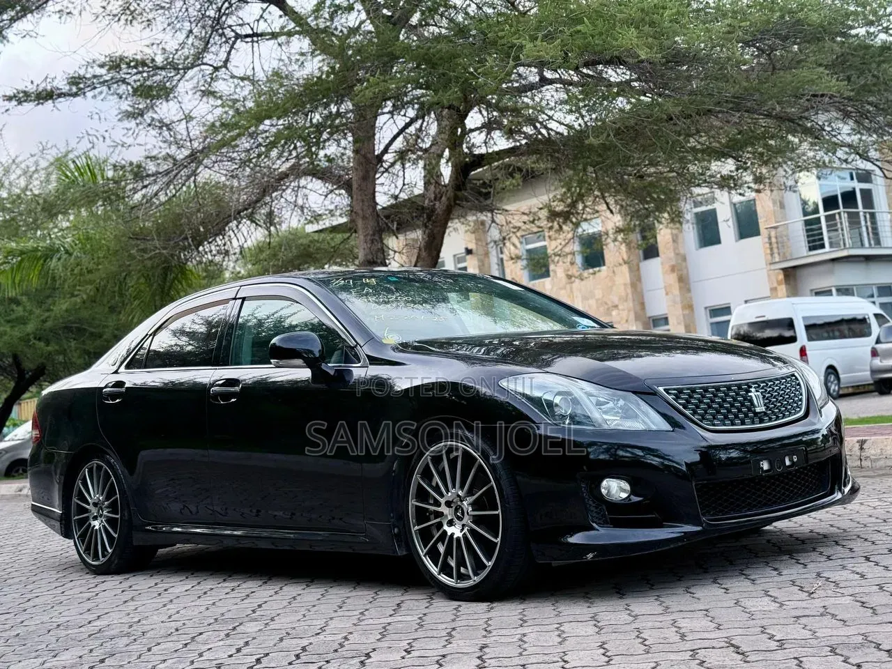 Toyota Crown 2009 Black