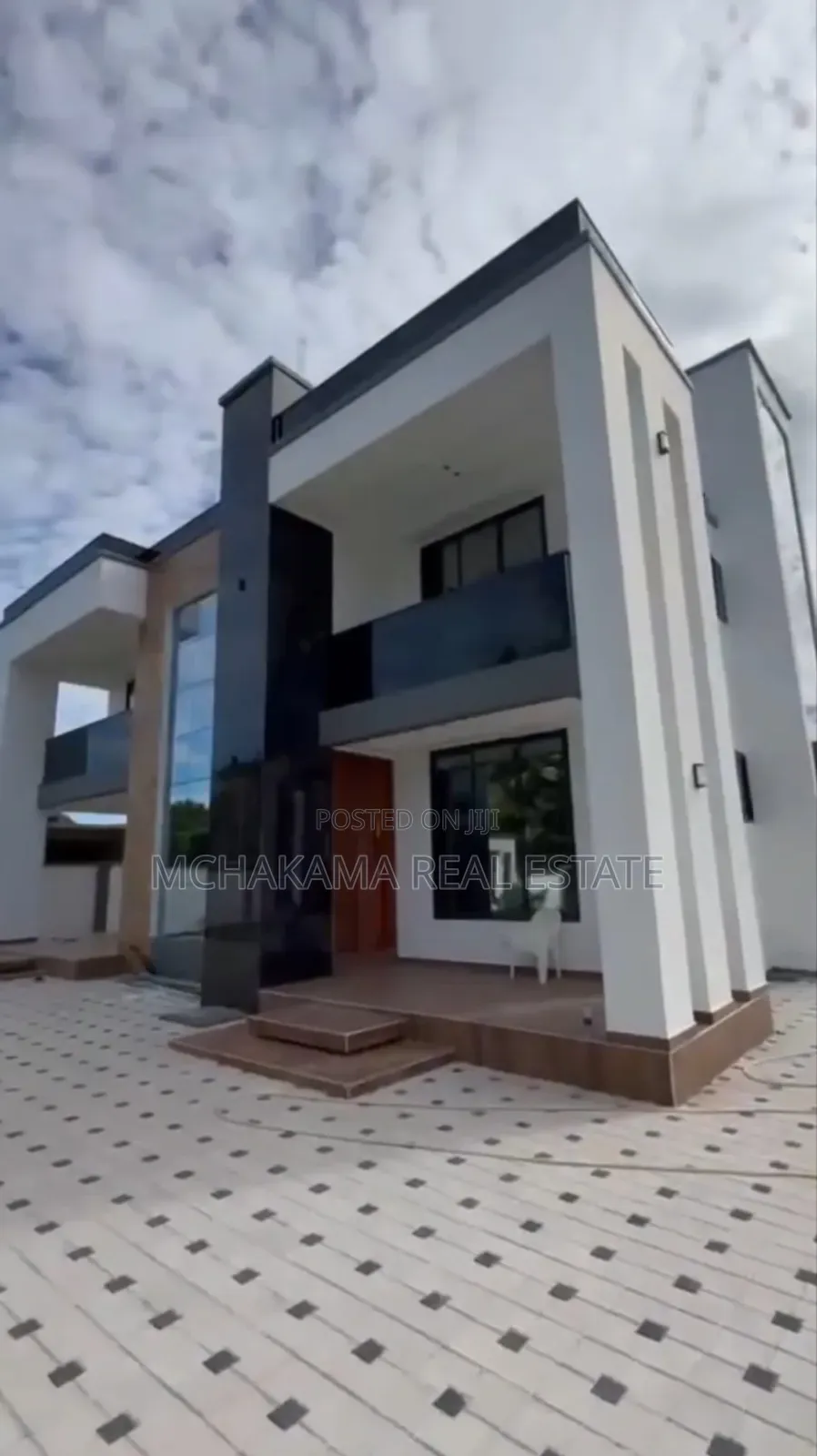 5bdrm Block of Flats in Mchakama Real Estate, Mbweni for sale