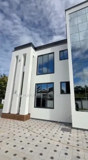 5bdrm Block of Flats in Mchakama Real Estate, Mbweni for sale