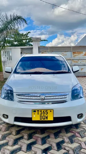 Toyota Raum 1.5 FWD 2004 White