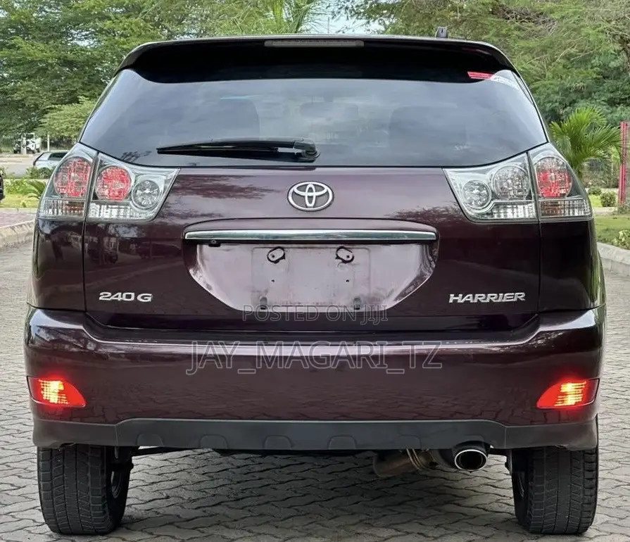 Toyota Harrier 2004 Black