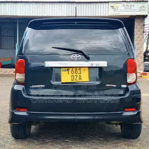 Toyota Corolla Rumion Hatchback 1.5 FWD 2008 Black