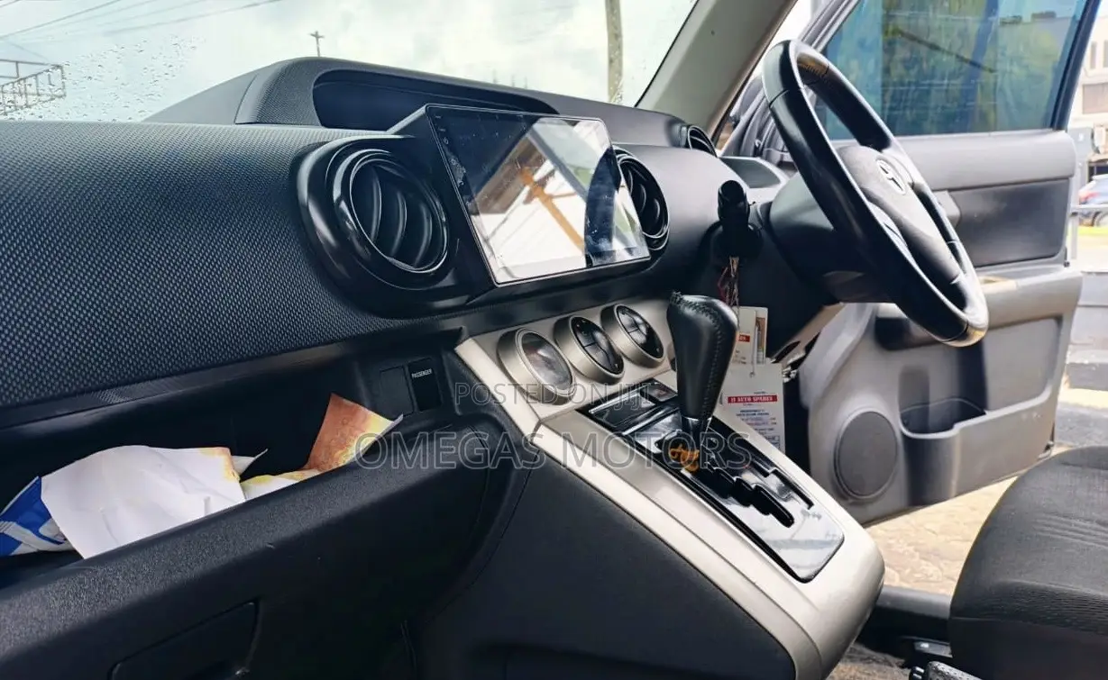 Toyota Corolla Rumion Hatchback 1.5 FWD 2008 Black