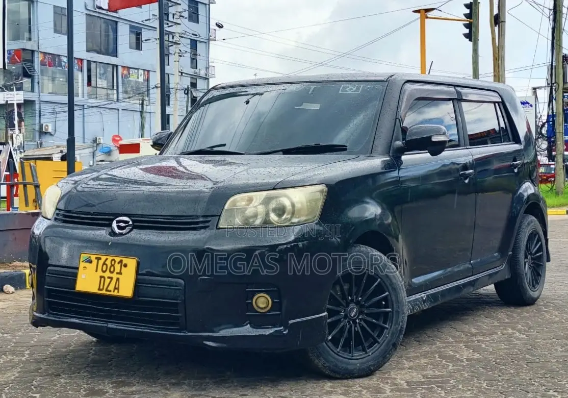 Toyota Corolla Rumion Hatchback 1.5 FWD 2008 Black
