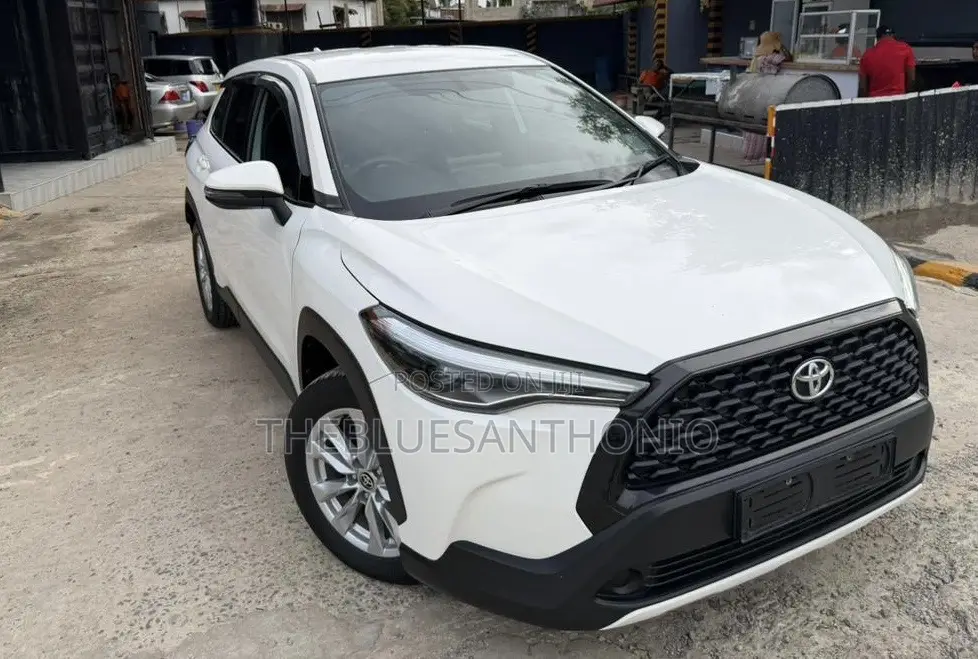 Toyota Corolla Cross 2023 White