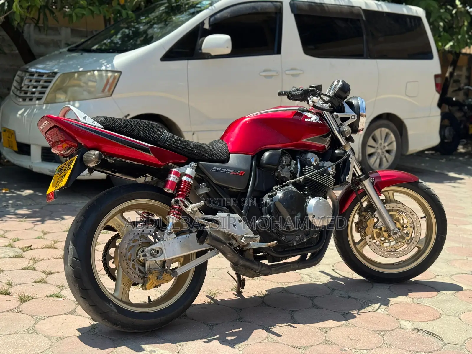 Honda CB 2011 Red