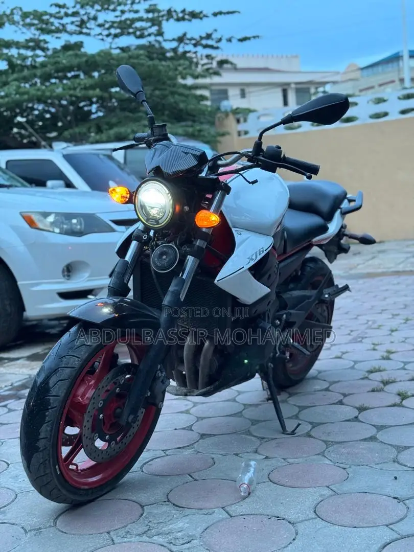 Yamaha 2014 Silver