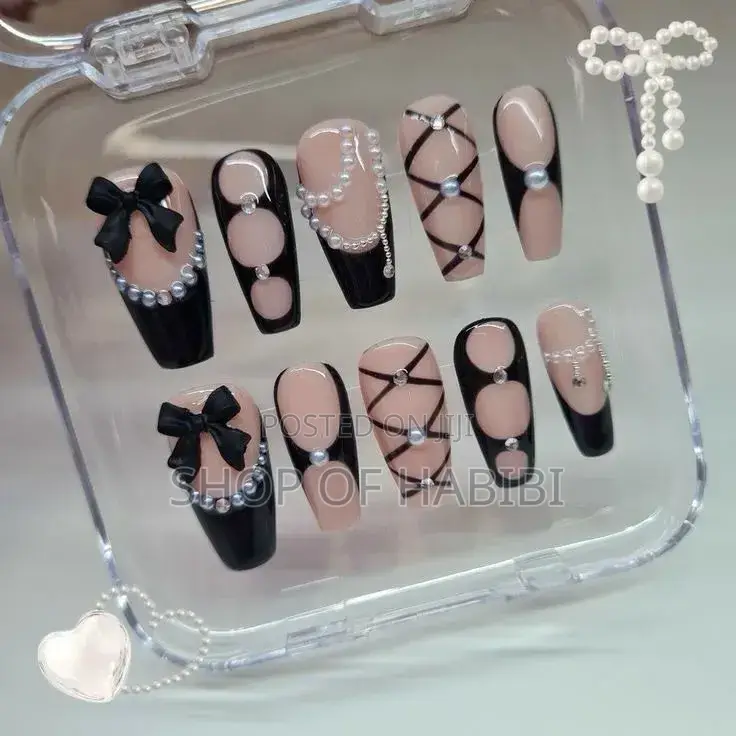 Luxury Press on Nails