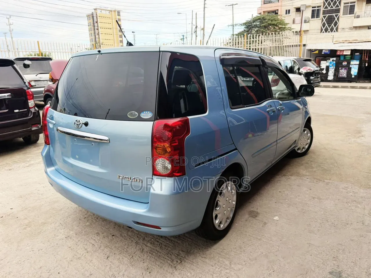 Toyota Raum 1.5 FWD 2004