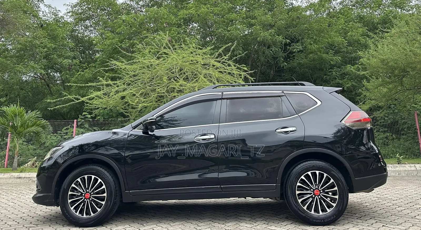 Nissan X-Trail 2015 Black