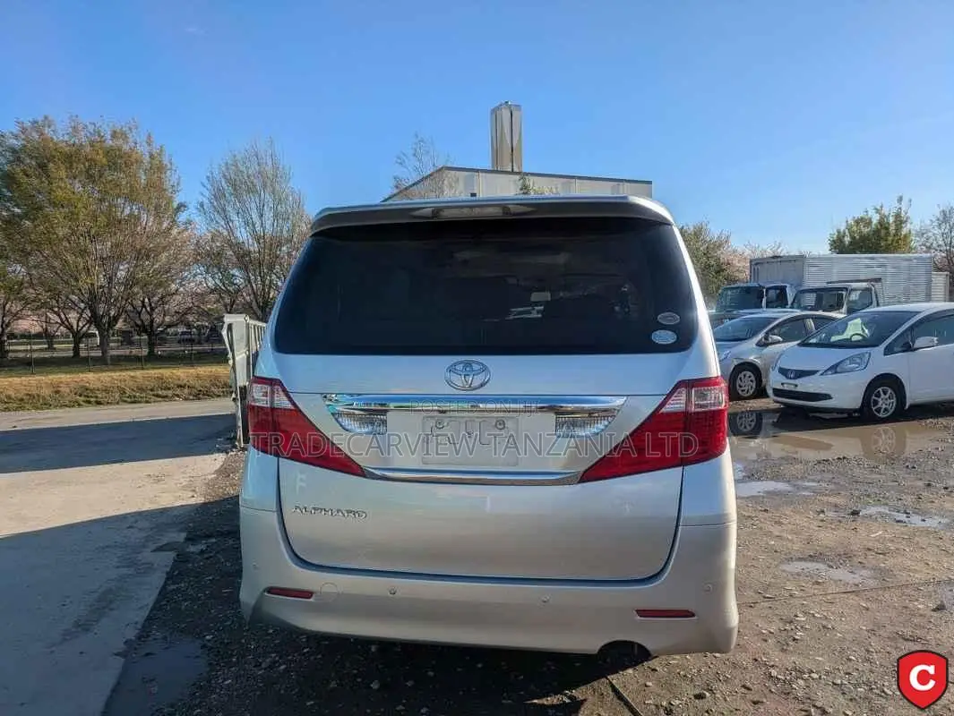 Toyota Alphard 2009 Silver
