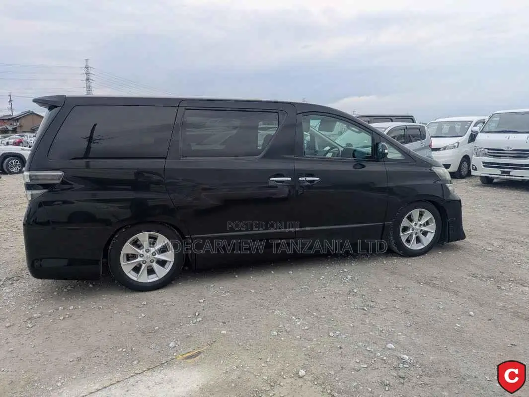 Toyota Alphard 2010 Black