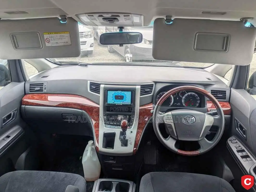 Toyota Alphard 2010 Black
