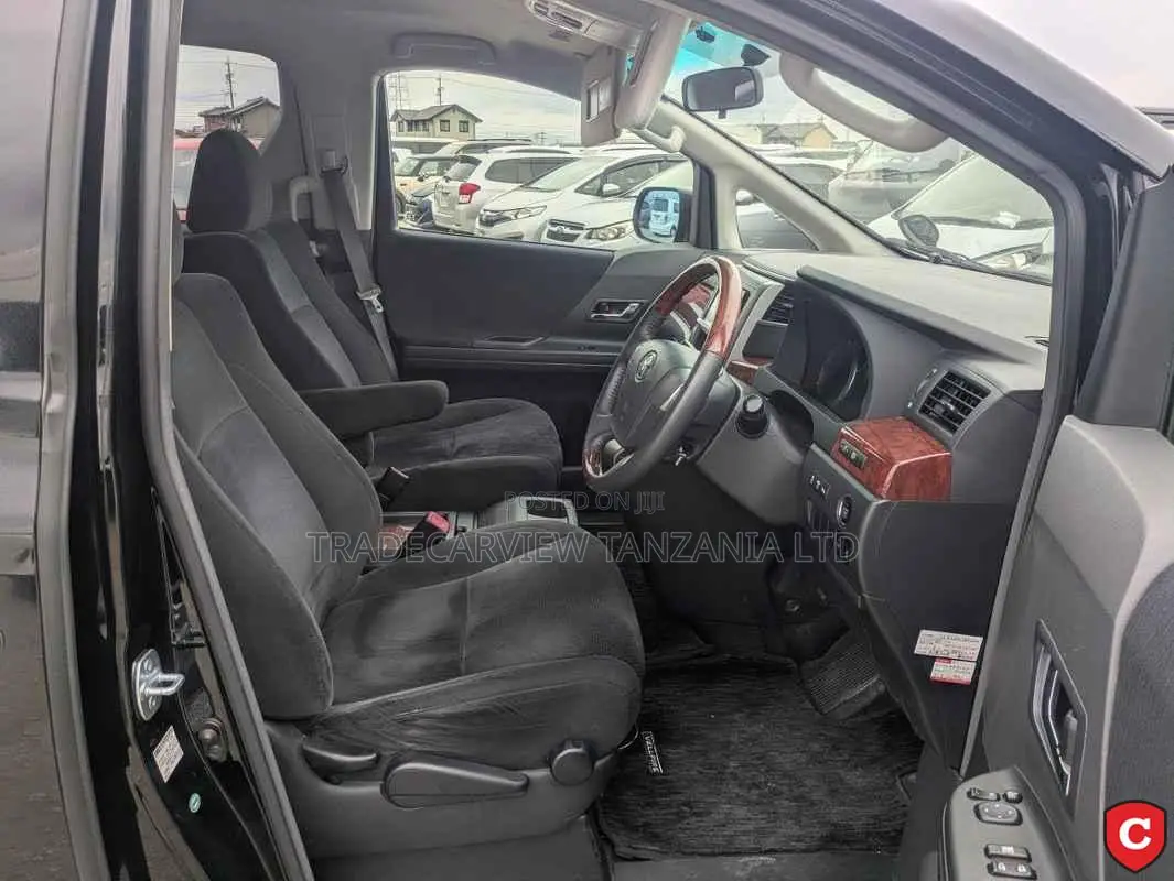 Toyota Alphard 2010 Black