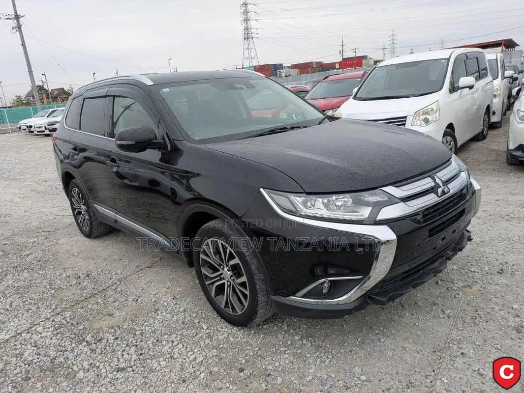 Mitsubishi Outlander 2017 Black