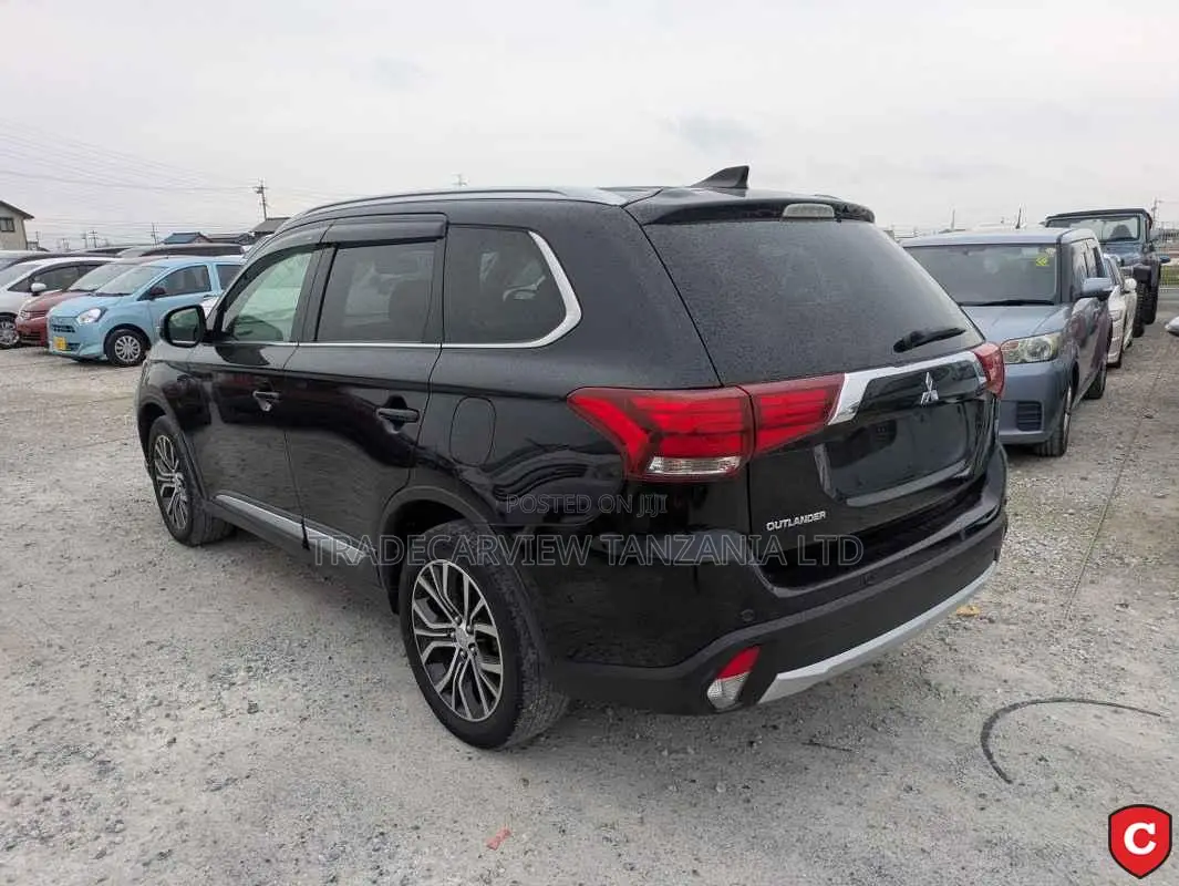 Mitsubishi Outlander 2017 Black