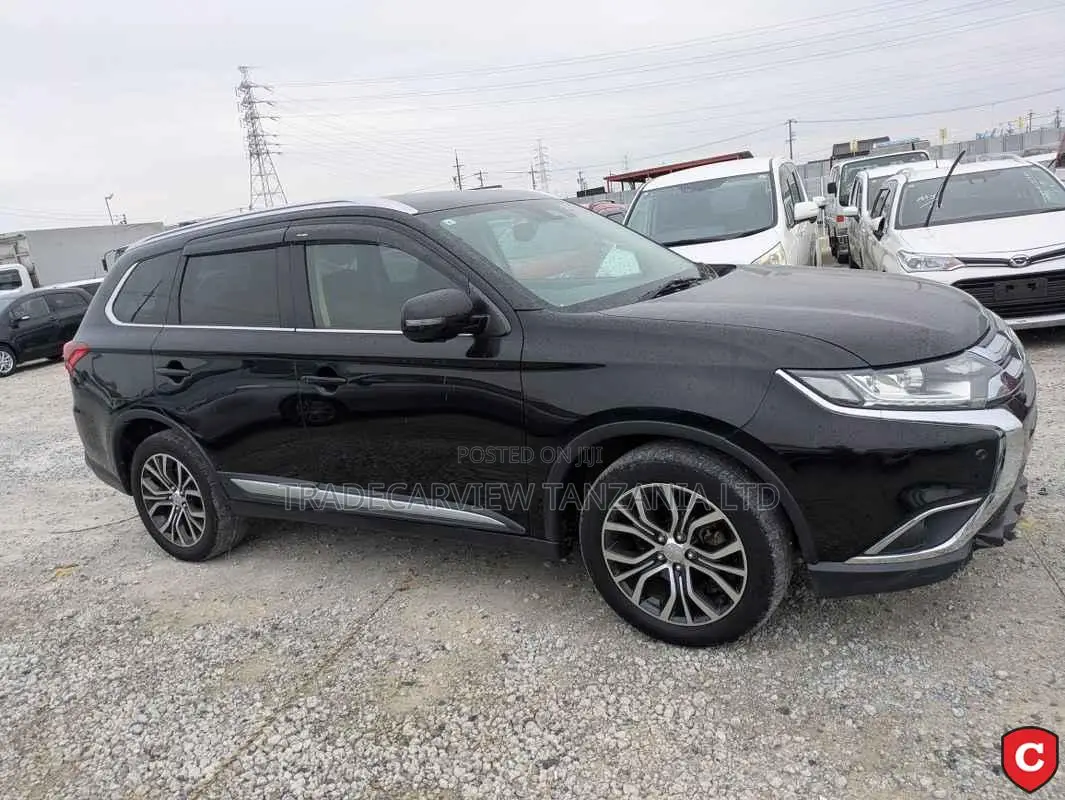 Mitsubishi Outlander 2017 Black