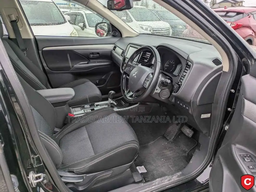 Mitsubishi Outlander 2017 Black