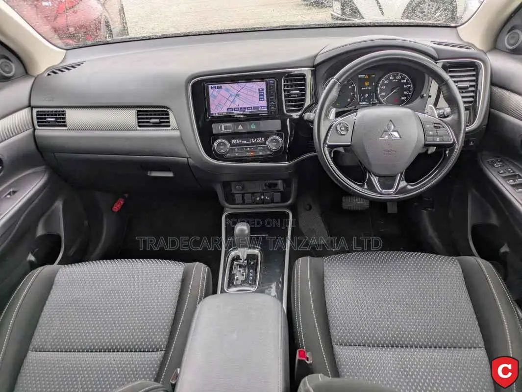Mitsubishi Outlander 2017 Black