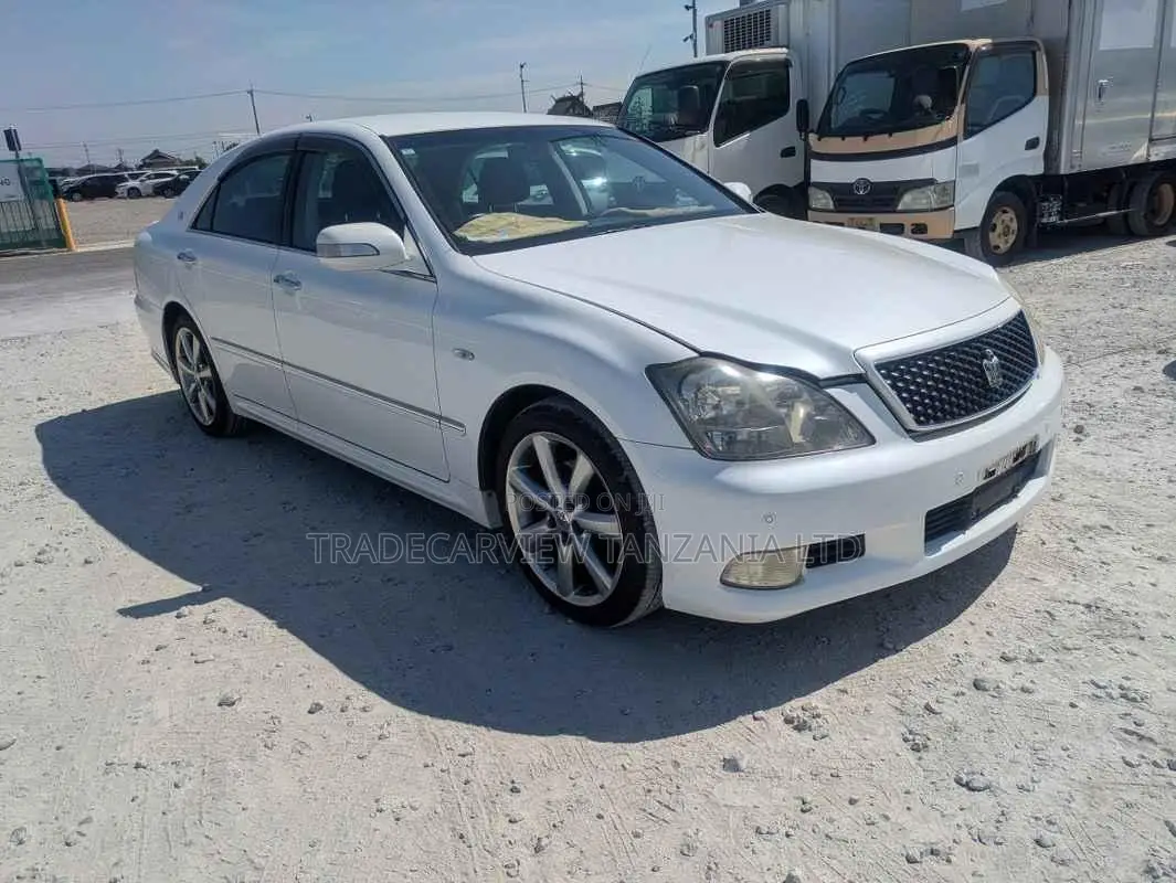 Toyota Crown 2007 Pearl